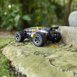Enoze 202E v2 brushless 4wd rc car